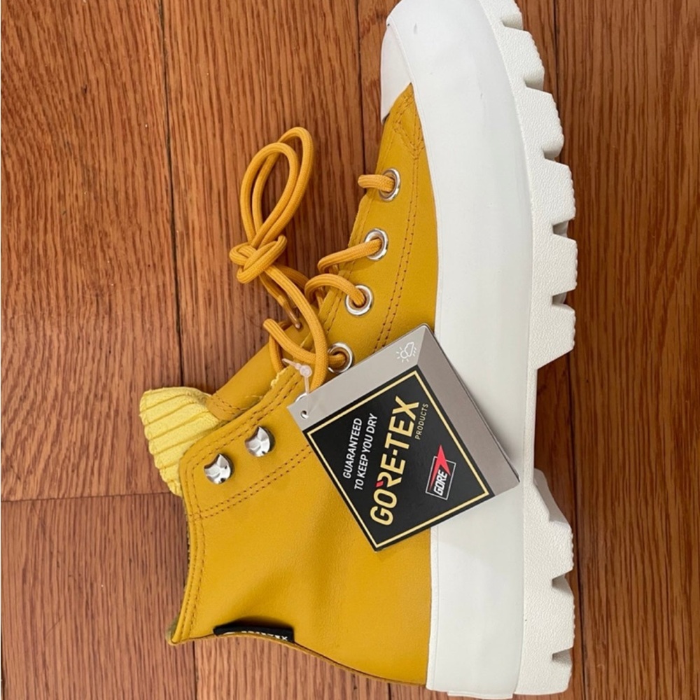 New Converse chuck taylors waterproof platform boots - Picture 5 of 6